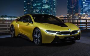 BMW i8 Frozen Yellow Edition